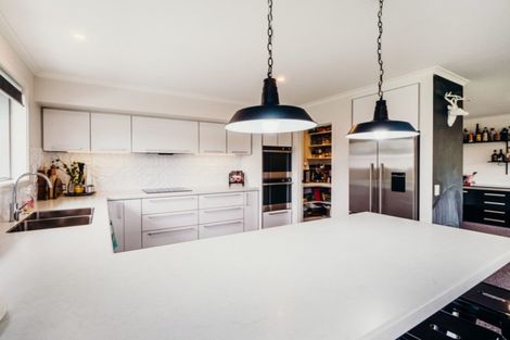 Photo of property in 75 Grandvista Drive, Green Island, Dunedin, 9018