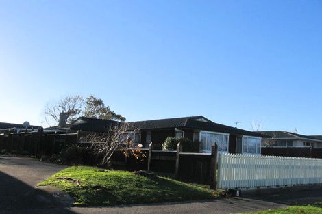 Photo of property in 48 John F Kennedy Drive, Milson, Palmerston North, 4414