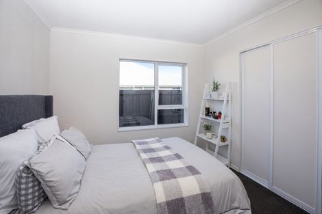 Photo of property in 33 Kirsten Place, Parklands, Christchurch, 8083