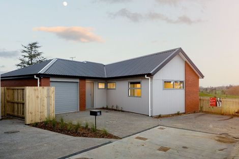 Photo of property in 58 Scenic Rise, Rototuna North, 3281