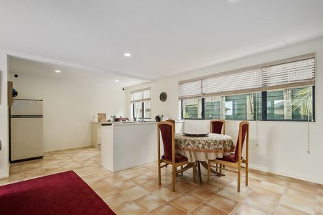 Photo of property in 16 San Lorenzo Rise, Henderson, Auckland, 0612