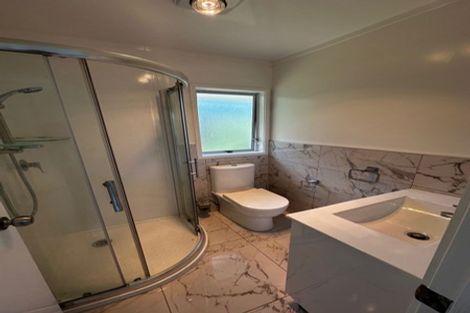 Photo of property in 2/88 Aviemore Drive, Highland Park, Auckland, 2010