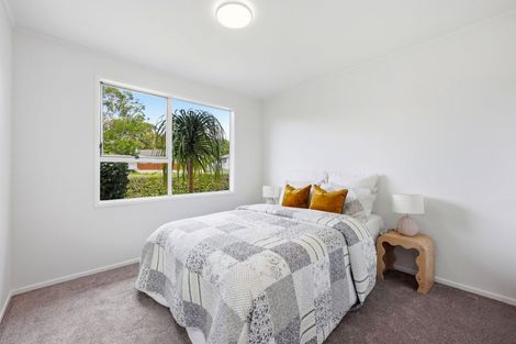 Photo of property in 5 Lisa Rise, Half Moon Bay, Auckland, 2012