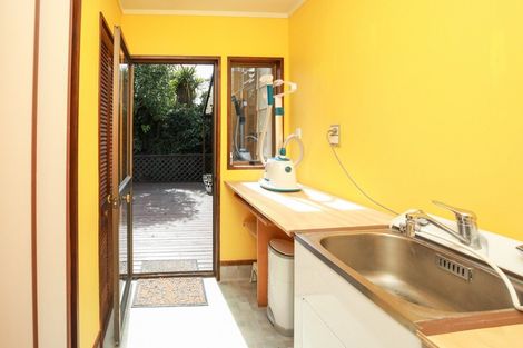 Photo of property in 2 Salmond Place, Dinsdale, Hamilton, 3204