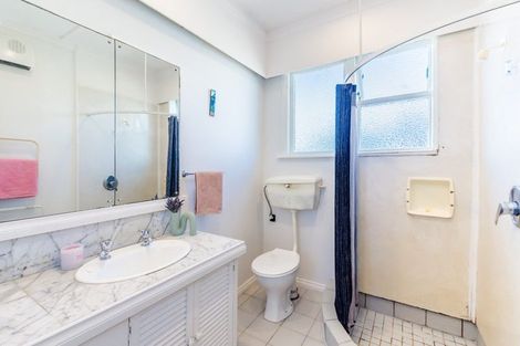 Photo of property in 131 Renown Road, Raumati South, Paraparaumu, 5032