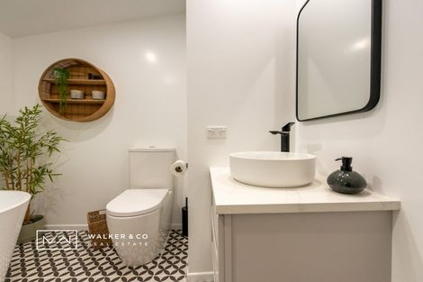 Photo of property in 4 Elmslie Road, Pinehaven, Upper Hutt, 5019