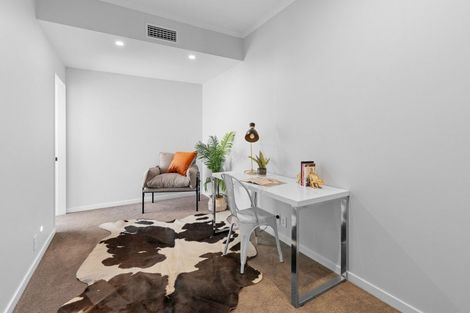 Photo of property in 5 Landsdowne Terrace, Karori, Wellington, 6012