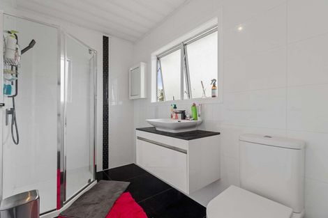 Photo of property in 2/14 Ririno Place, Manurewa, Auckland, 2102