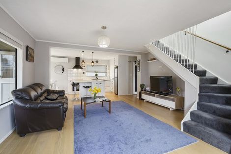 Photo of property in 2 Michael Road, Paraparaumu Beach, Paraparaumu, 5032