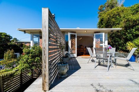 Photo of property in 96 Easther Crescent, Kew, Dunedin, 9012