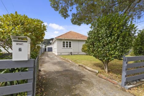 Photo of property in 6 Durham Crescent, Fairfield, Lower Hutt, 5011