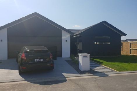 Photo of property in 56 Dunkeld Drive, Papamoa, 3118