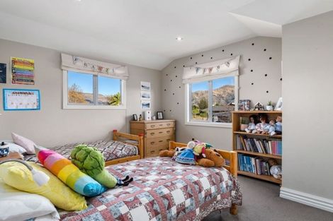 Photo of property in 10 Tyndall Street, Wanaka, 9305
