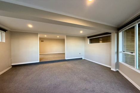 Photo of property in 13 Van Dyke Place, West Harbour, Auckland, 0618