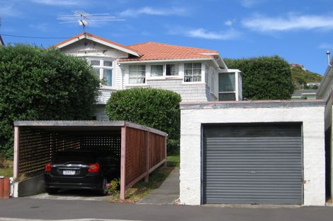 Photo of property in 8 Melrose Road, Island Bay, Wellington, 6023