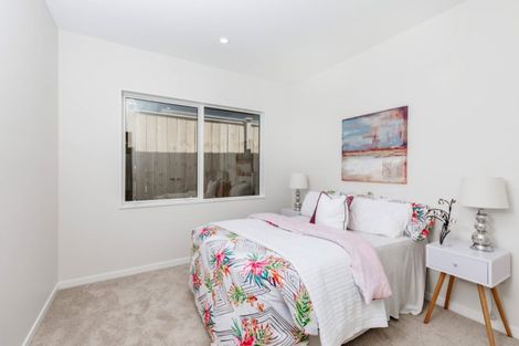 Photo of property in 8 Konoba Avenue, Kumeu, 0810