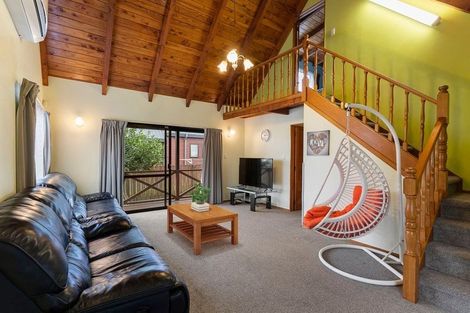 Photo of property in 21 Rogan Street, Mount Roskill, Auckland, 1041