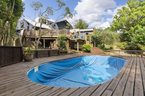 Photo of property in 11 Montressor Place, Howick, Auckland, 2014