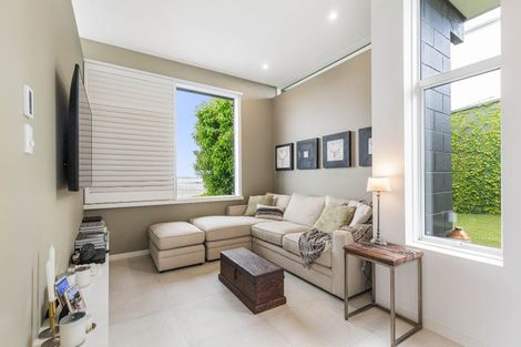 Photo of property in 96 Bramley Drive, Farm Cove, Auckland, 2012