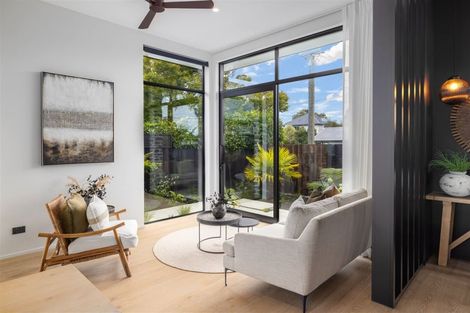 Photo of property in 97 Bryndwr Road, Bryndwr, Christchurch, 8052