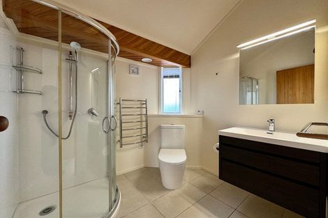 Photo of property in 107 Bleakhouse Road, Mellons Bay, Auckland, 2014