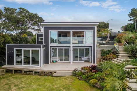 Photo of property in 3 Glenelg Road, Red Beach, 0932