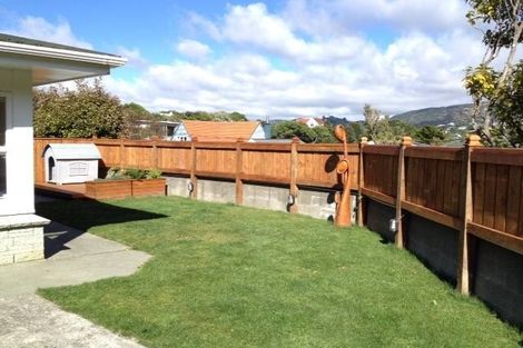 Photo of property in 1/84 Khandallah Road, Khandallah, Wellington, 6035