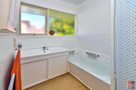 Photo of property in 20 Renwick Street, Papakura, 2110