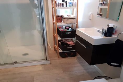 Photo of property in 2 Palm Grove, Berhampore, Wellington, 6023