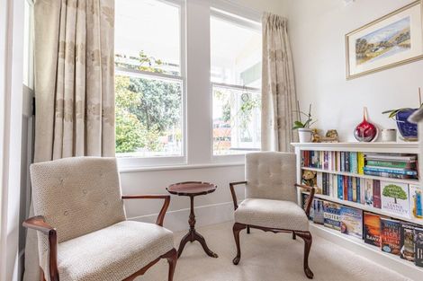 Photo of property in 105 Liverpool Street, College Estate, Whanganui, 4500