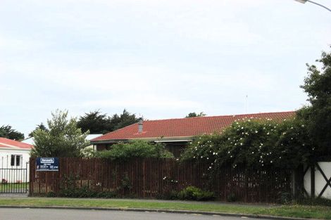 Photo of property in 26 Taranui Place, Bromley, Christchurch, 8062