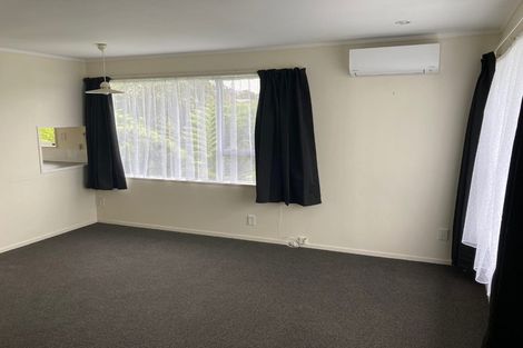 Photo of property in 23b Colchester Crescent, Newlands, Wellington, 6037