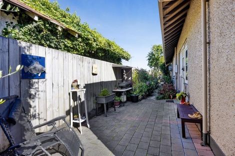 Photo of property in 70 Collins Street, Hawera, 4610