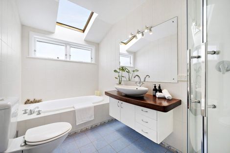 Photo of property in 151 Marine Parade, Eastbourne, Lower Hutt, 5013