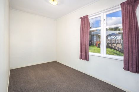 Photo of property in 48 Collins Avenue, Tawa, Wellington, 5028