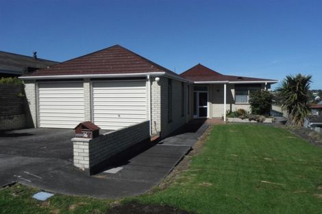 Photo of property in 16 Pitcairn Street, Oakura, 4314