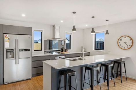 Photo of property in 2 Hunter Lane, Amberley, 7410