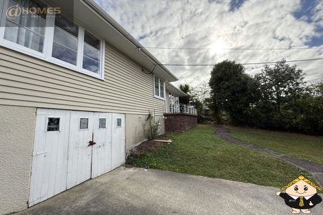 Photo of property in 17 Sheehan Road, Te Atatu South, Auckland, 0610