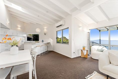 Photo of property in 769b Whangaparaoa Road, Manly, Whangaparaoa, 0930