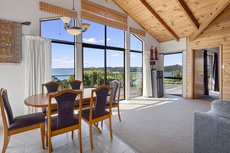 Photo of property in 8 Kaha Place, Russell, 0272