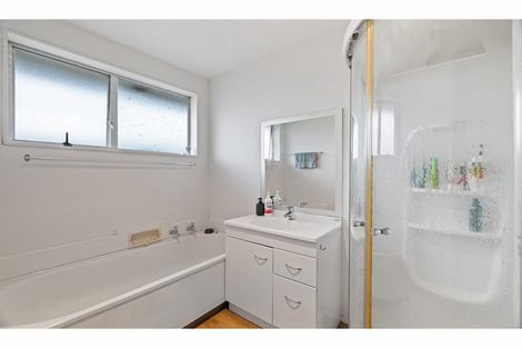 Photo of property in 12 Karnak Crescent, Russley, Christchurch, 8042