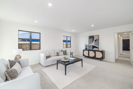 Photo of property in 12 Kura Lane, Aranui, Christchurch, 8061