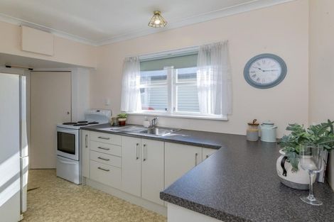Photo of property in 7 Carlisle Street, Levin, 5510