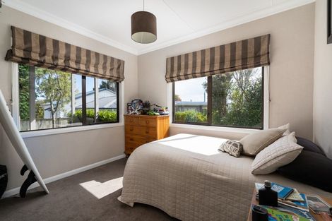 Photo of property in 36 Hawai Street, Two Mile Bay, Taupo, 3330
