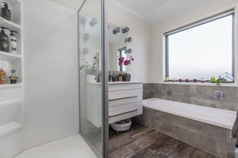 Photo of property in 3 Tuaia Street, Pyes Pa, Tauranga, 3112