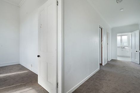 Photo of property in 40 West Coast Road, Glen Eden, Auckland, 0602