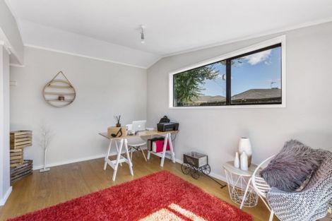 Photo of property in 105 Wattle Farm Road, Wattle Downs, Auckland, 2103