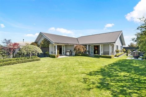 Photo of property in 6 West Belt, Rangiora, 7400