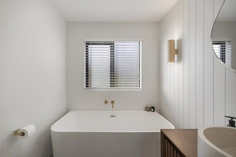 Photo of property in 11 Waterfowl Road, Jacks Point, 9371