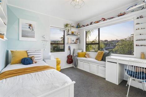 Photo of property in 2 Redwing Street, Browns Bay, Auckland, 0630